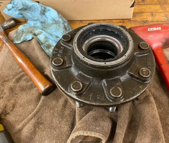Signs Your Inner Rear Hub Oil Seal Needs Replacement Signs Your Inner Rear Hub Oil Seal Needs Replacement