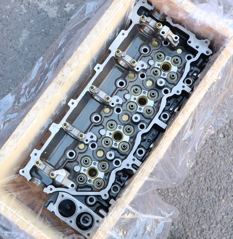 New Aluminum 4HK1 Cylinder Head for ISUZU 700P NPR NQR Trucks Hitachi Z240 Excavator New Aluminum 4HK1 Cylinder Head for ISUZU 700P NPR NQR Trucks Hitachi Z240 Excavator